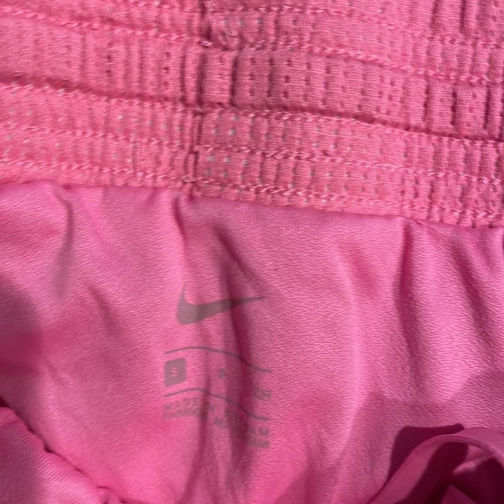 Woman’s small pink Nike training shorts - Picture 2 of 3